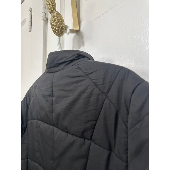 Athletic Works women’s size large black puffer jacket - Picture 9 of 10
